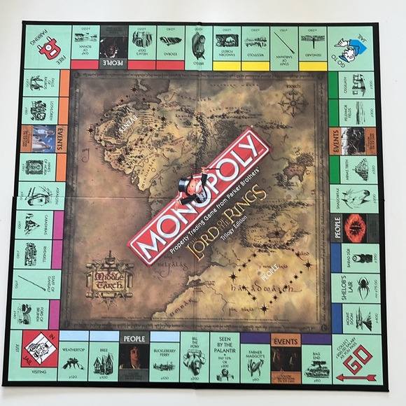 Lord of the Rings Trilogy Edition Board Game - Picture 9 of 10